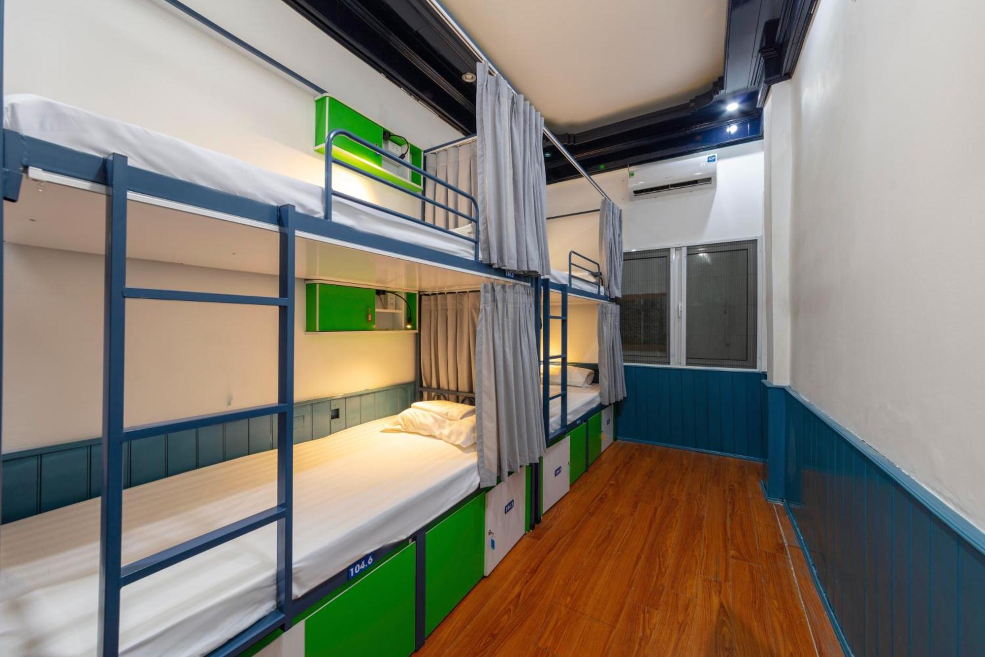 Hanoi Solo Hostel Экстерьер фото