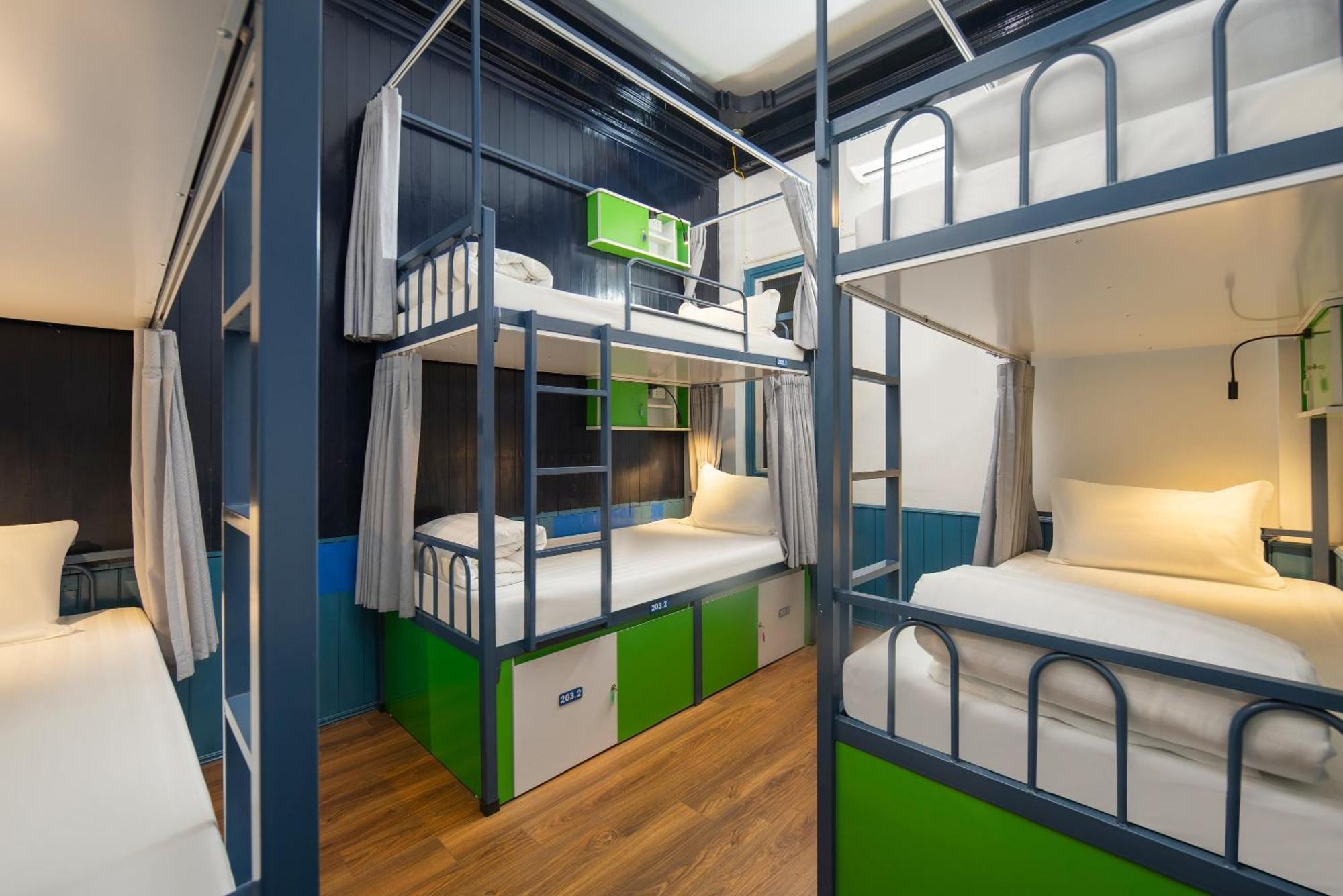 Hanoi Solo Hostel Экстерьер фото