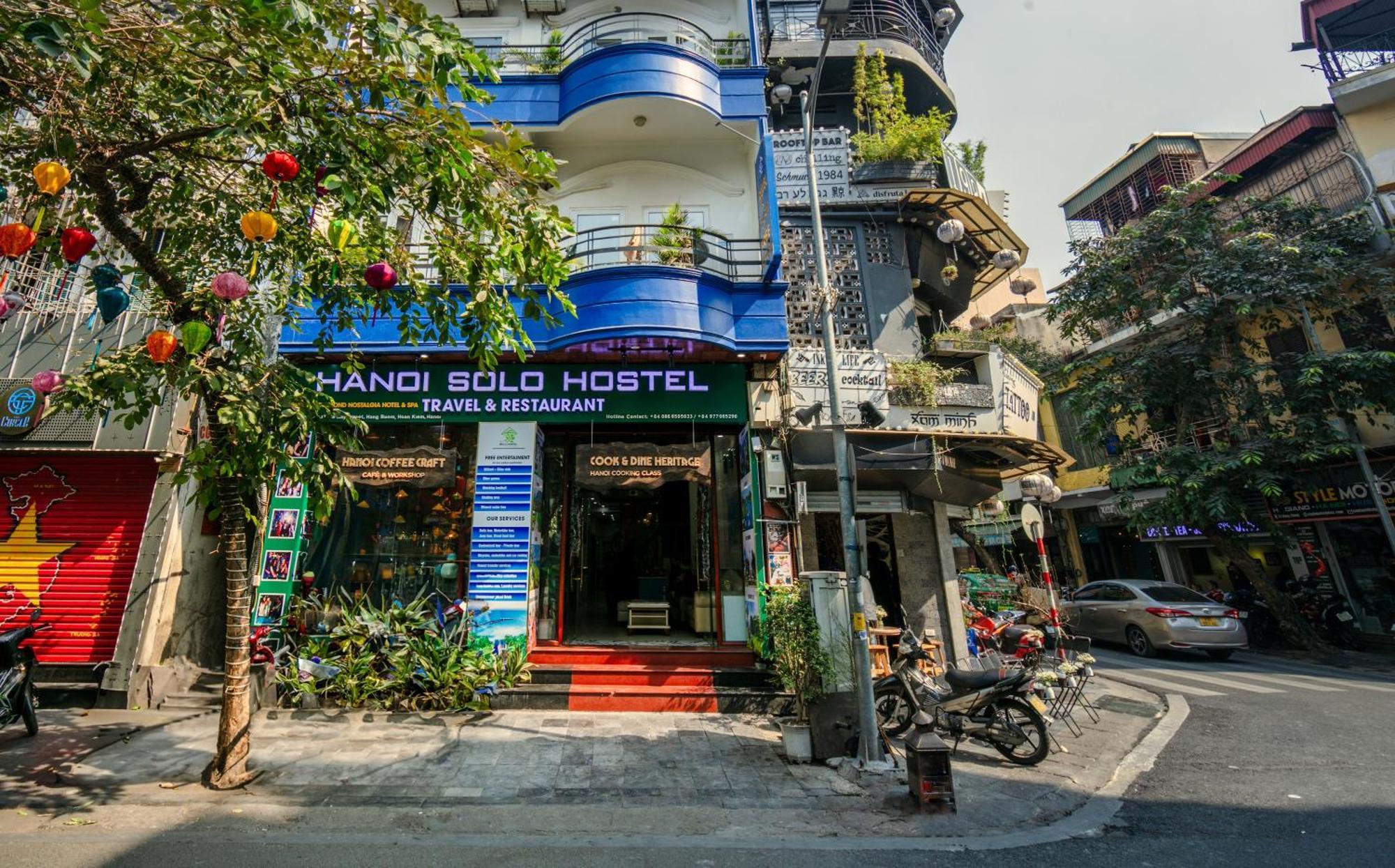 Hanoi Solo Hostel Экстерьер фото